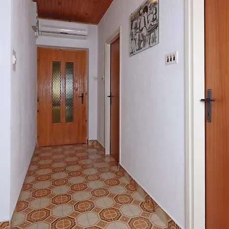 Apartment By The Sea Klenovica, Novi Vinodolski - 5516