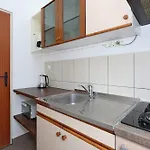 By The Sea Klenovica, Novi Vinodolski - 5516 Apartment Klenovica
